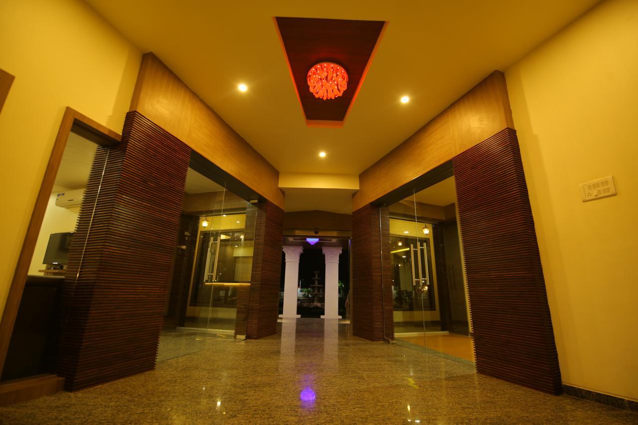 Saubhagya Inn International Lucknow Exterior foto